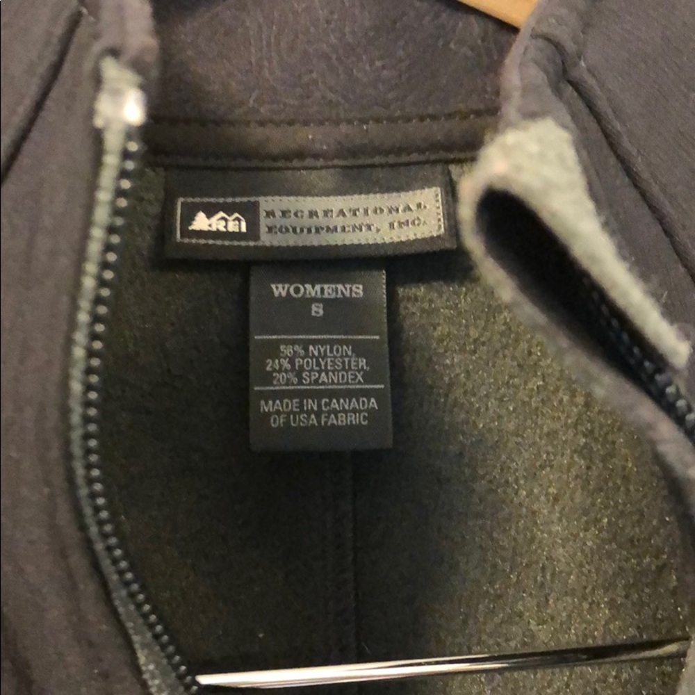 REI light weight jacket size small - Picture 2 of 8